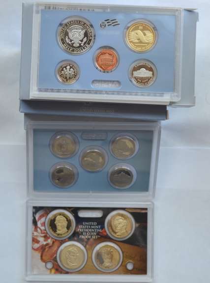 2 2009 US Proof 2009 Sets & A 2010 US Proof Set