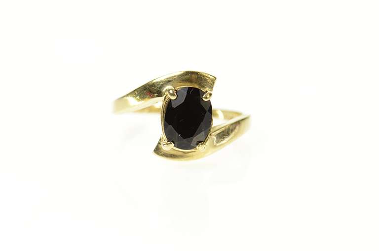 10K Yellow Gold Black Onyx Oval Statement Bypass Simple Ring