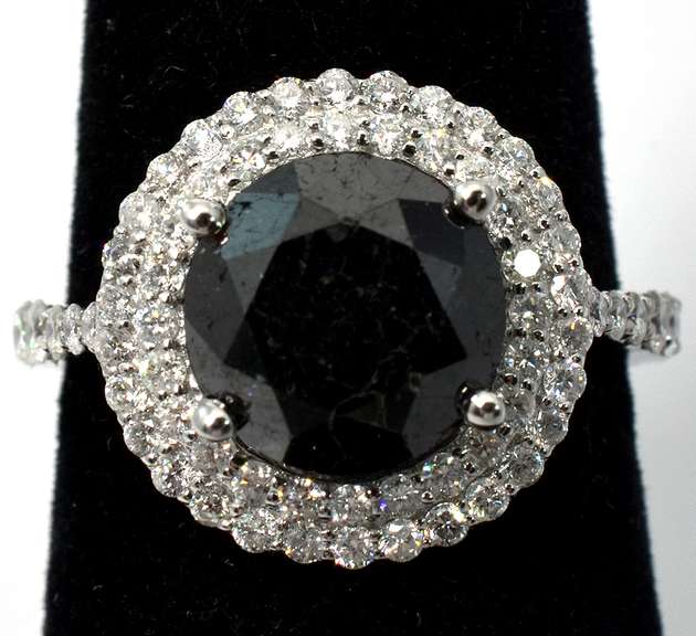 Mesmerizing 14KT Black Diamond Ring