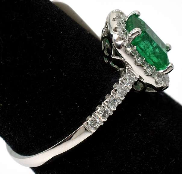 Traditional Emerald & Diamond Ring, Platinum