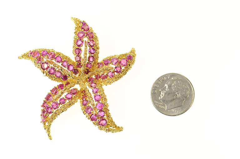 18K Yellow Gold 1960's Retro Ruby Sea Star Fish Pin/Brooch