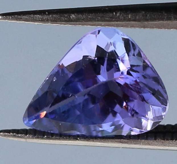 Vintage stock! 1.31ct unheated mine cut Tanzanite