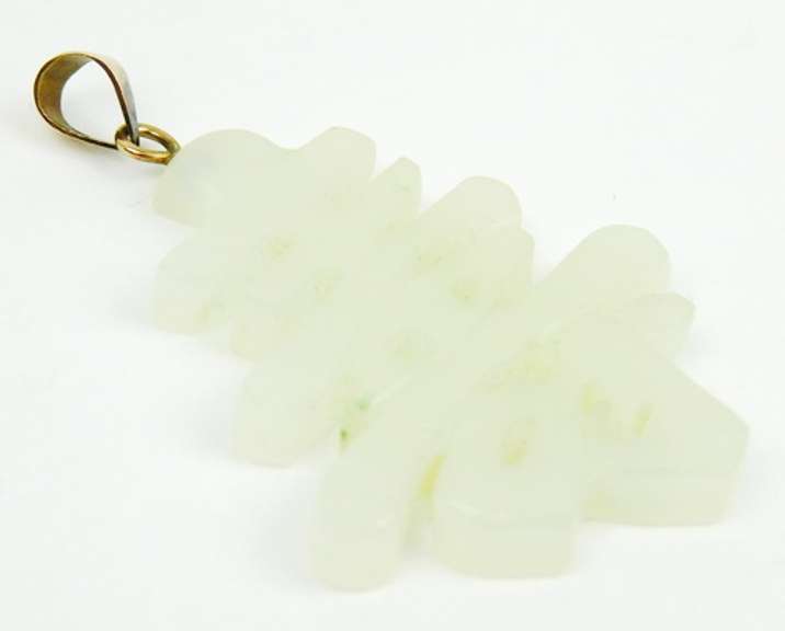 Vintage 10K Chinese Jade Pendant