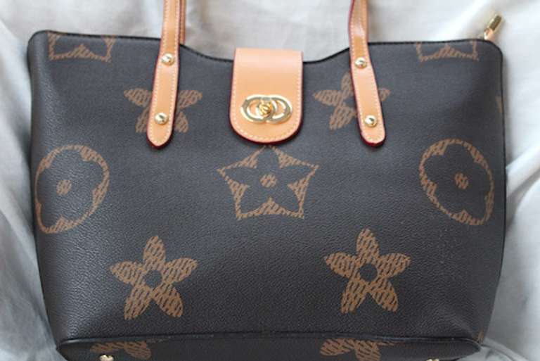 100% Fine leather Designer Bag