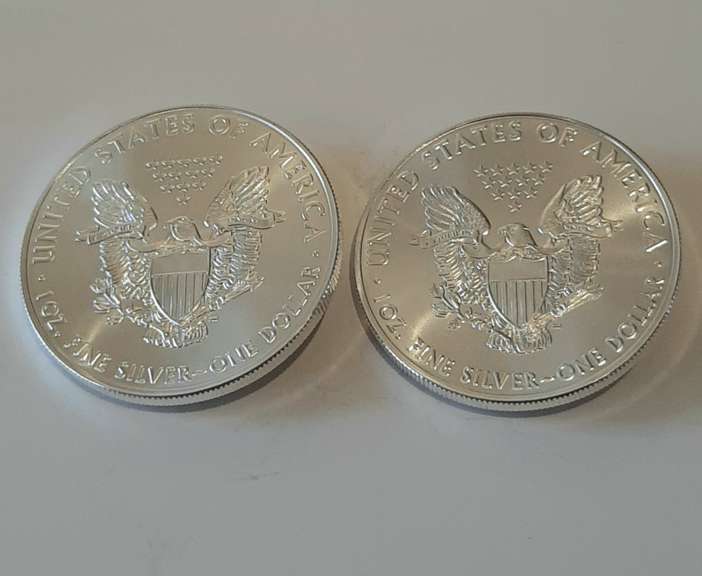 2 X 2021 Unc Silver Eagles