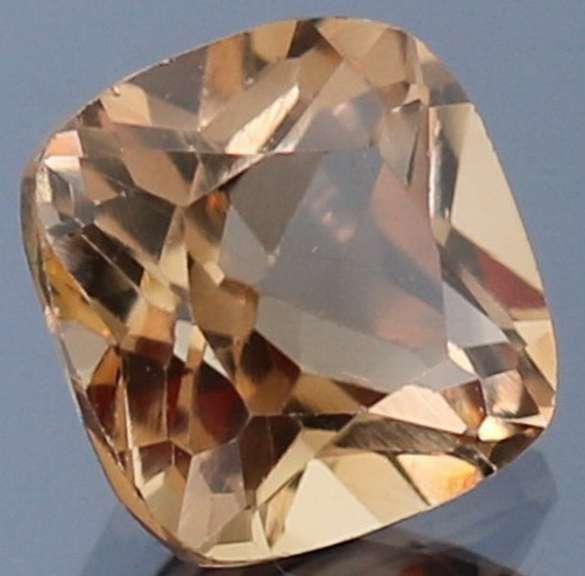 Glittering 2.95ct 8x8mm champagne Imperial Topaz