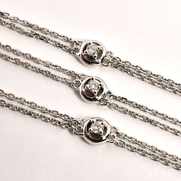 Enticing Diamond Necklace in 14K White Gold