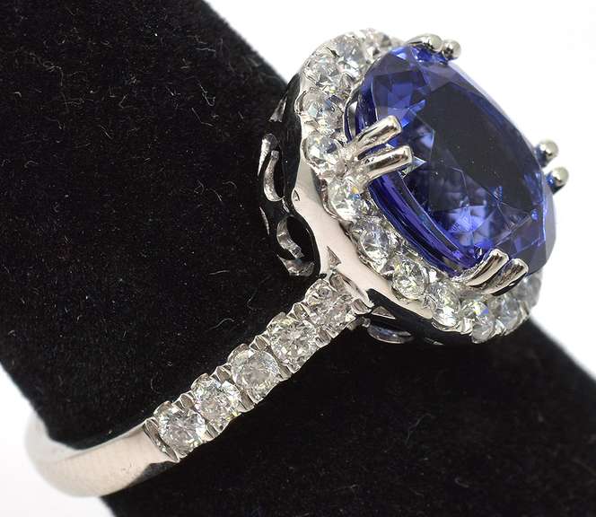 Pretty Tanzanite & Diamond Halo Ring in Platinum