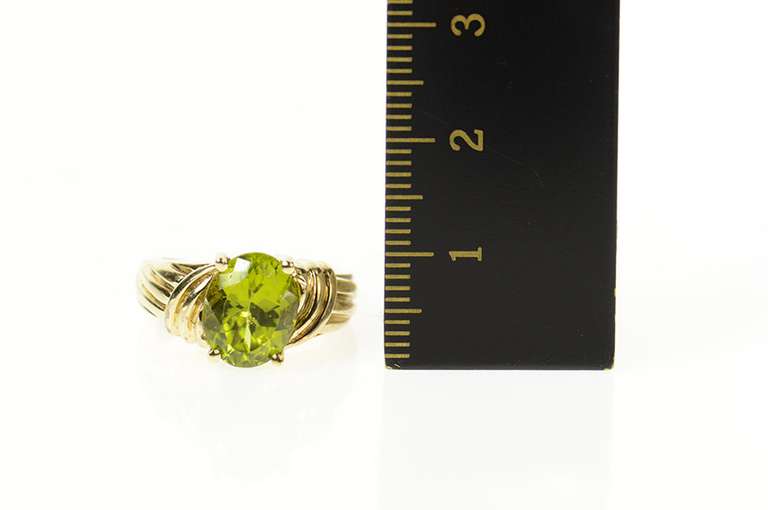 10K Yellow Gold Oval Classic Peridot Solitaire Statement Ring