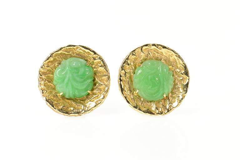 14K Yellow Gold 1960's Retro Carved Jade Flower Round Cuff Links