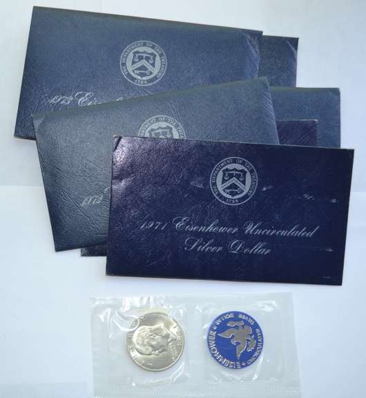 2 Each 1971-1973 S Blue Pack Unc Ike Silver Dollars