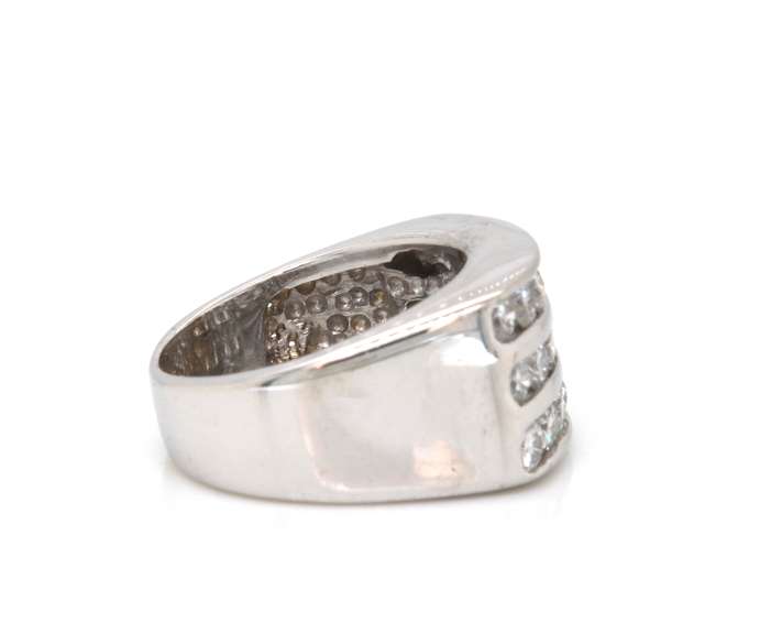 Modern 14kt WG 3-Row Channel Set Band