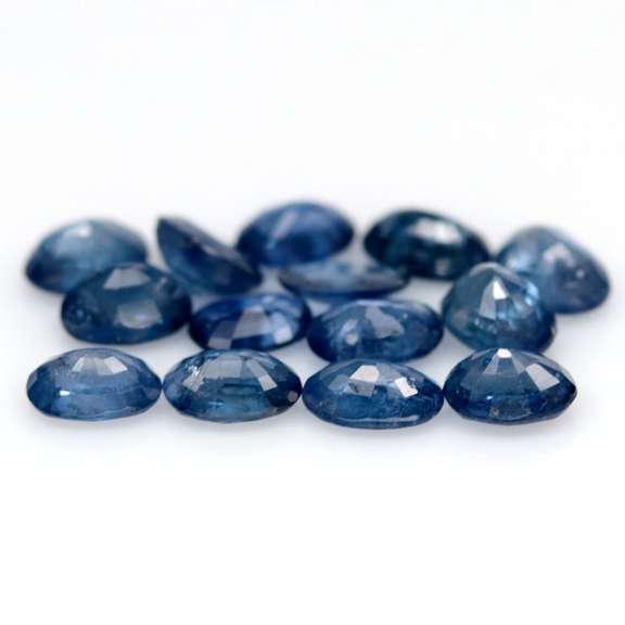 Stunning ink blue 8.37ct oval Sapphire set