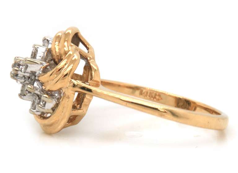 Beautiful 14kt YG Diamond Cluster Ring