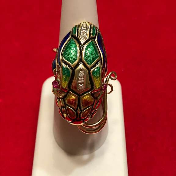 LADIES 18K GOLD DIAMOND DRAGON RING