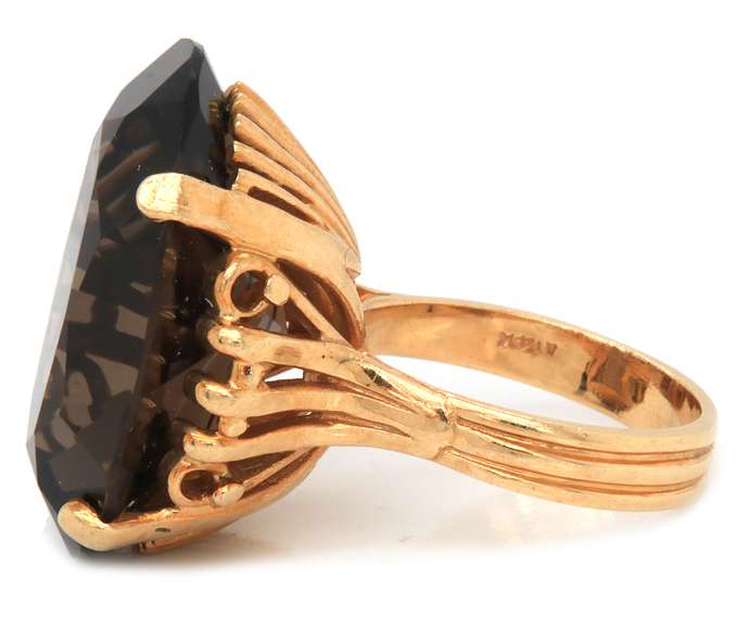 Glowing 14kt YG Large Oval Smokey Quartz Ring