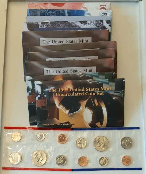 9 1995-99 US Mint Sets