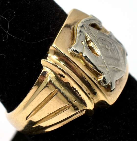 Detailed Masonic Ring with Flower in 2-Tone Gold