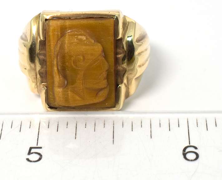 Intriguing Cat's Eye Centurion Carved Cameo Ring in Yellow Gold