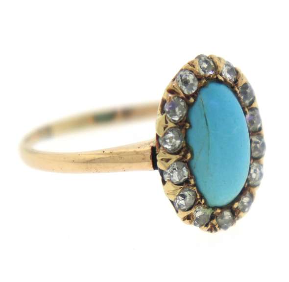 Beautiful Yellow Gold Turquoise and Diamond Ring