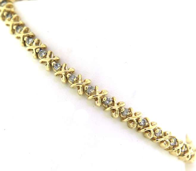 Strong Yellow Gold Diamond Hugs and Kisses Bracelet