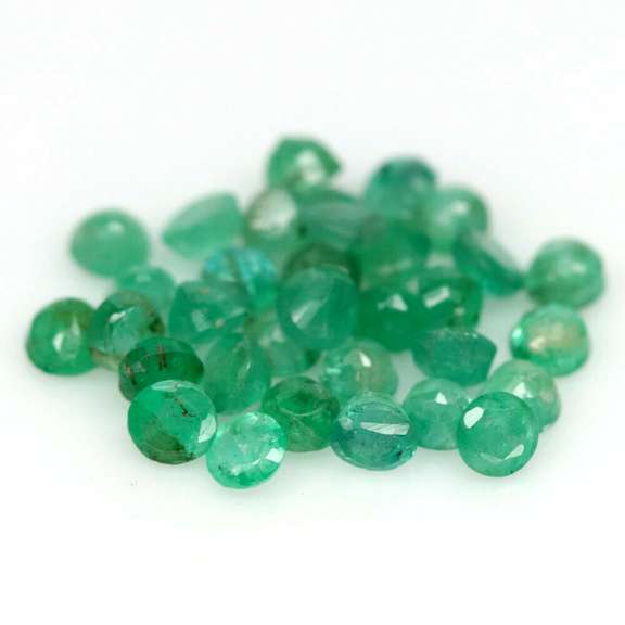 Bright emerald green 3.28ct 41pc emerald set