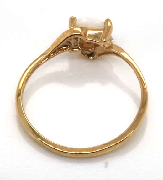 Dainty 10kt YG Opal Heart Ring