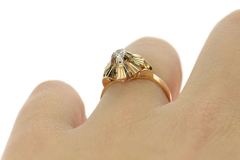 14K Yellow Gold 1960's Classic Retro Burst CZ Travel Engagement Ring