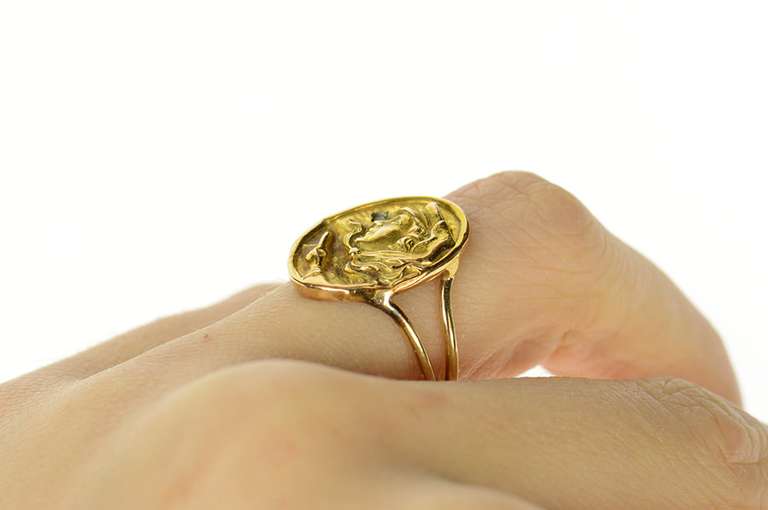 14K Yellow Gold Ornate Diamond Repousse Driving Lady Ring