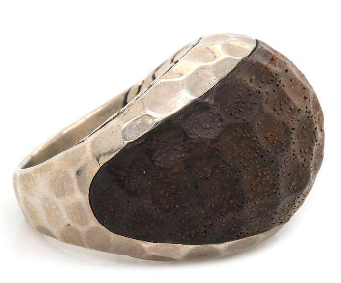 Modern John Hardy Palu Rosewood Dome Ring