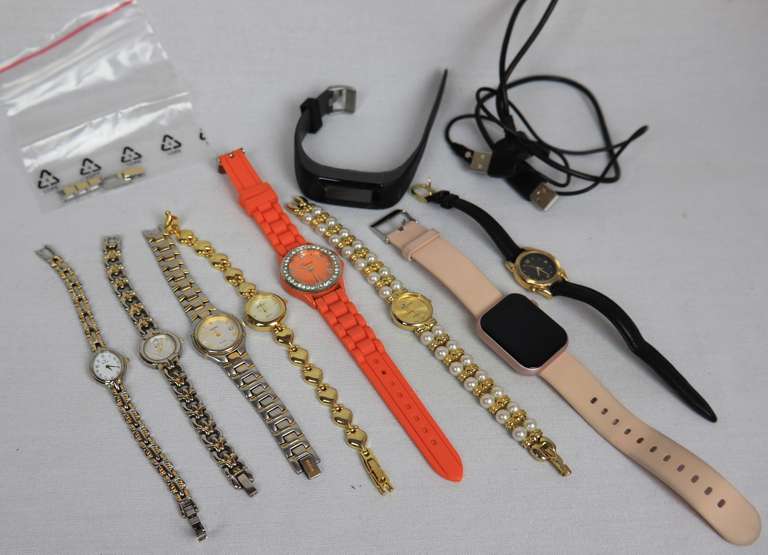 Group of 9 Watches