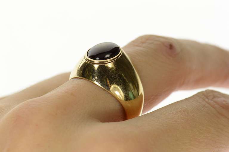 14K Yellow Gold 1960's Men's Oval Black Star Sapphire Ring