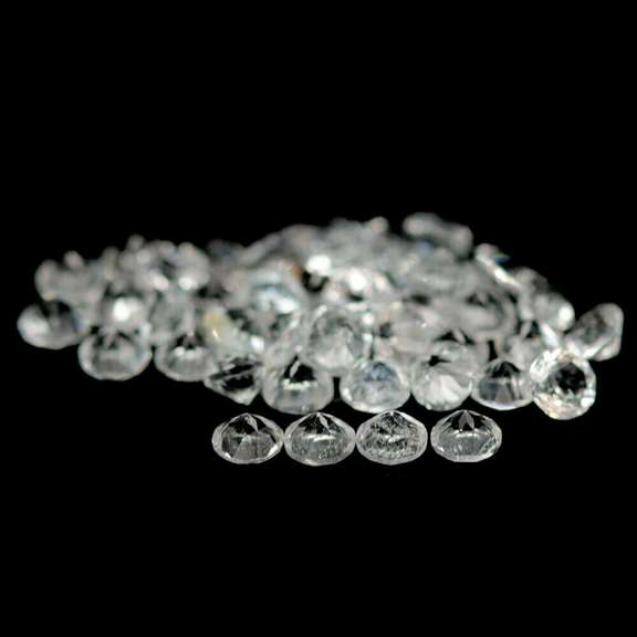 Glittering 5.83ct UNHEATED diamond white Topaz set