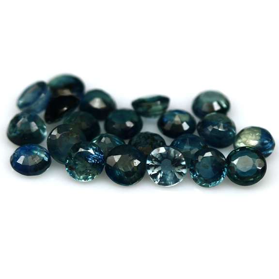Multi-hue 4.30ct natural blue Sapphire set