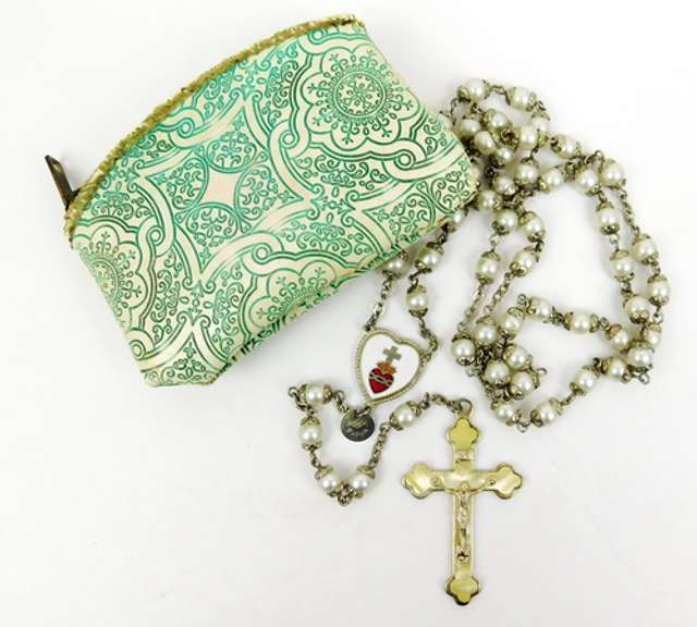 Vintage Rosary with Pouch