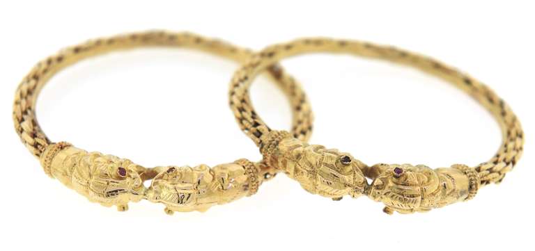 Amazing 21kt Yellow Gold Pair of Bangle Bracelets