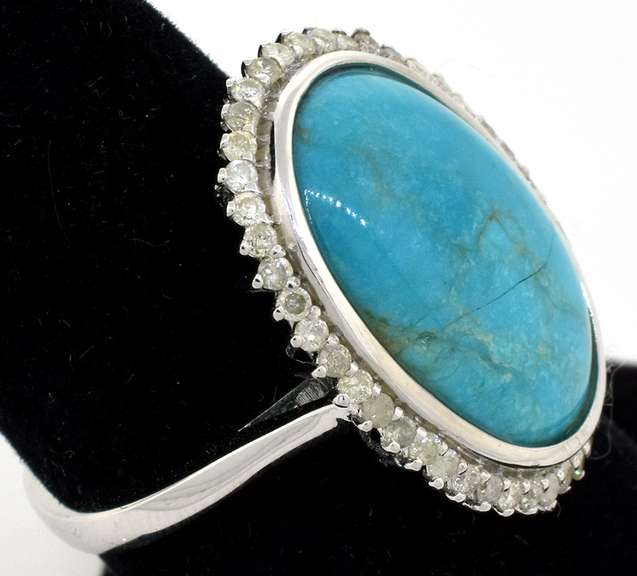 Stunning Turquoise & Diamond Ring in Sterling Silver