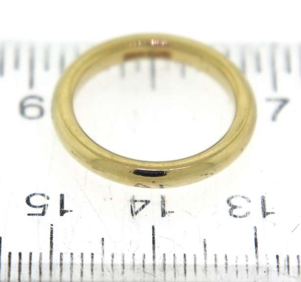 Popular 18kt Gold Band ring