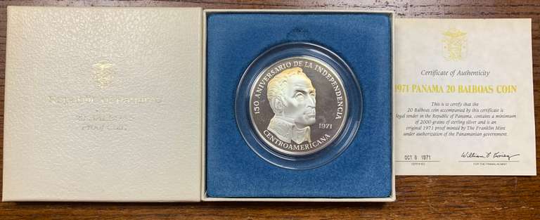 1971 Panama 20 Balboas Coin in Original holder