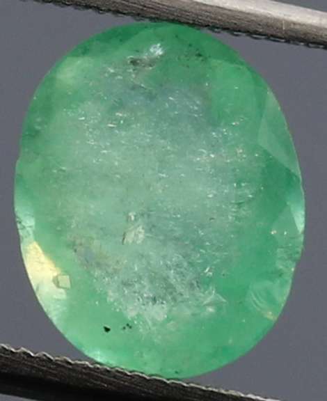 Stunning 1.63ct bright green Colombian emerald