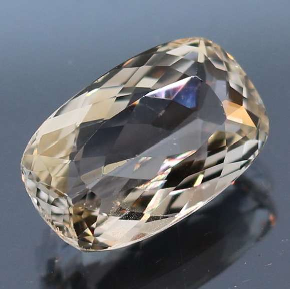 Brilliant! 7.92ct champagne Imperial Topaz