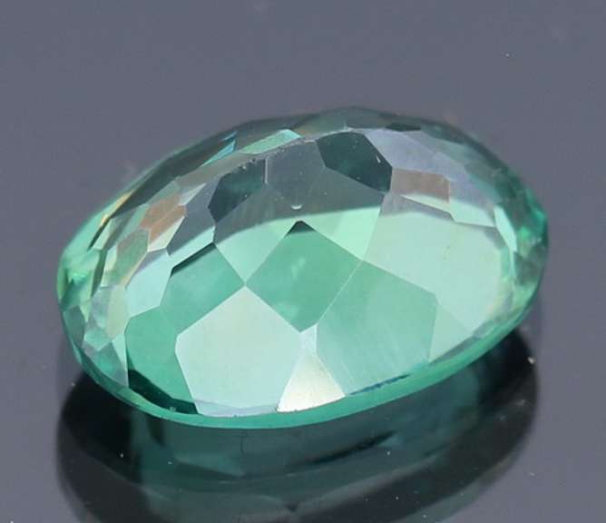 Amazing 7.75ct green Mystic Topaz