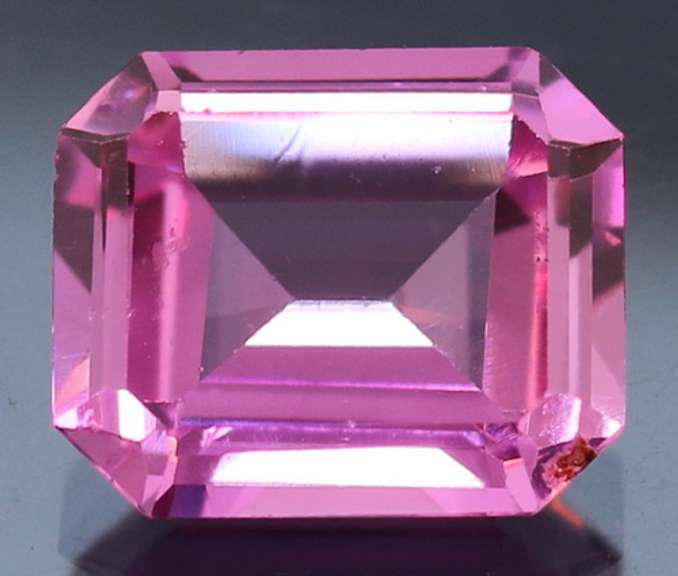 Top color 6.33ct Created Sapphire