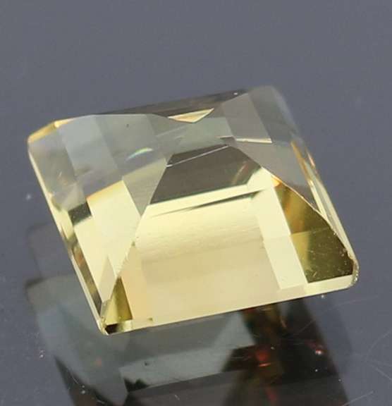 Marvelous 5.33ct princess cut Citrine