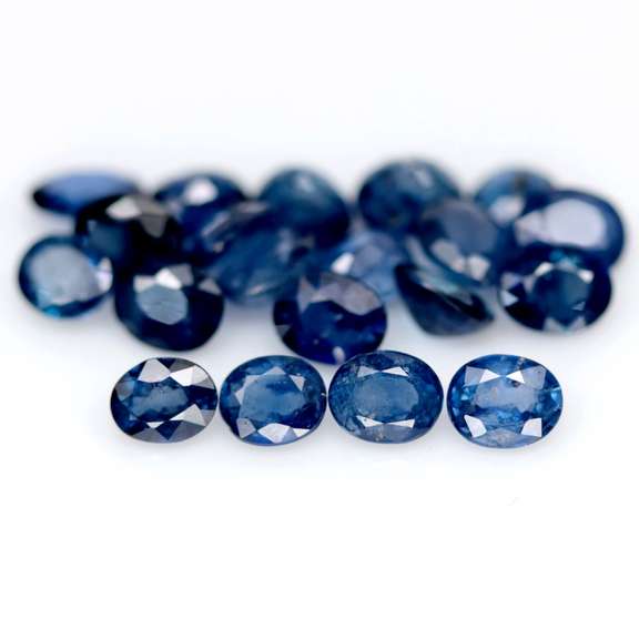 Stunning ink blue 10.82ct oval Sapphire set