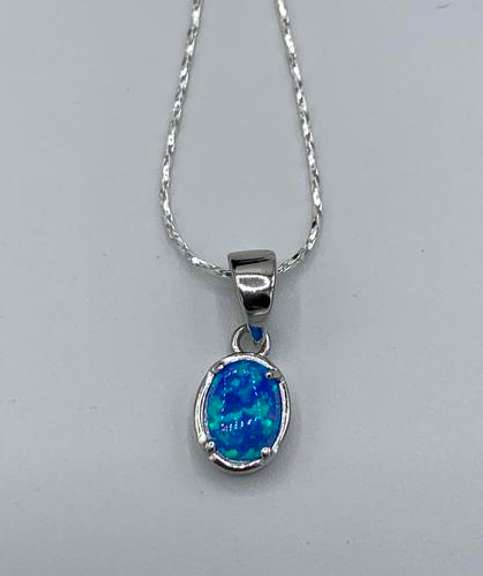 Eye Catching Oval Opal SS Necklace