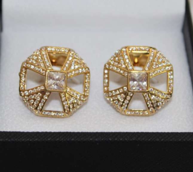 Handsome Pair Jeweled Style Cufflinks By Carelli