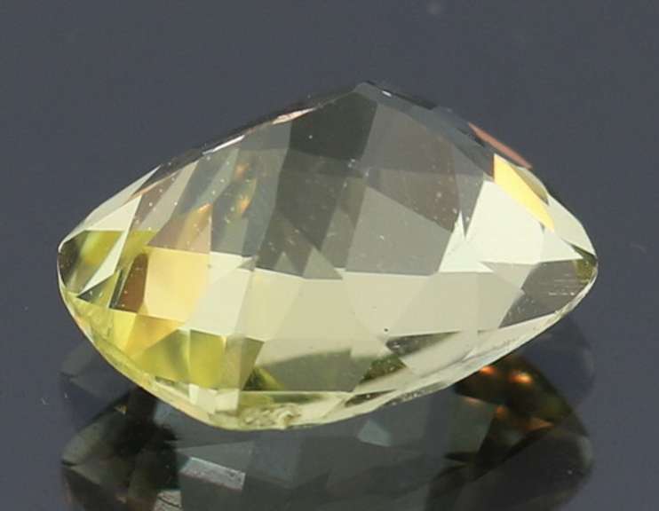 Amazing 4.30ct cushion cut Lemon yellow Citrine