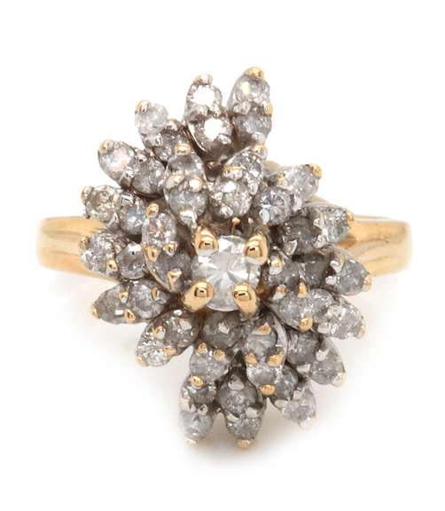 Glamorous 14ky YG Diamond Spiral Cluster Ring