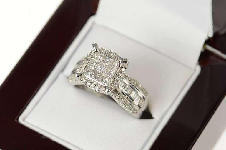 10K White Gold 1.00 Ctw Princess Halo Diamond Engagement Ring